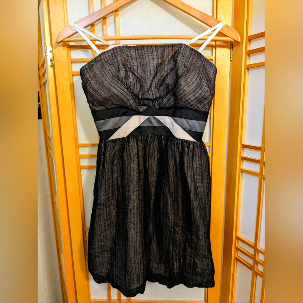 BCBGeneration Black Strapless Cocktail Mini Dress - Excellent Like New - Size 0